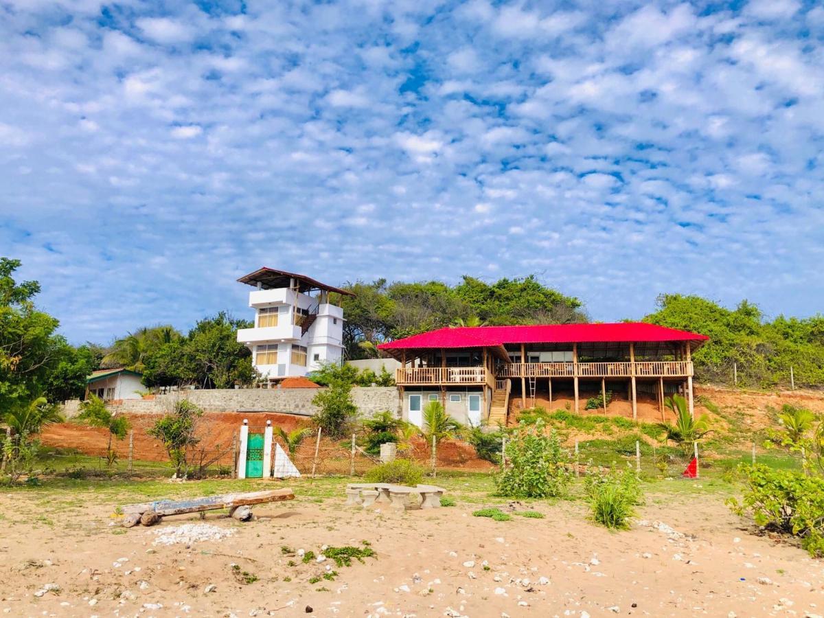 Jungle Bay Resort Тринкомале Екстериор снимка